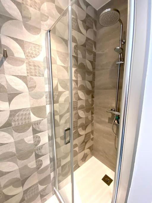 Superbe Appartement Hyper Centre 4 Personnes Valence  Exterior photo